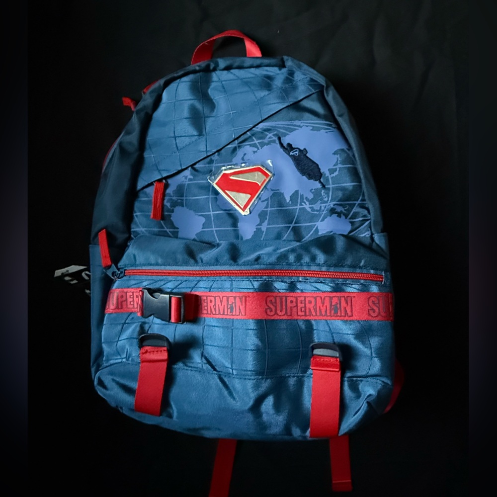 DC Comics Bioworld Superman Globe 18” Backpack-NWT